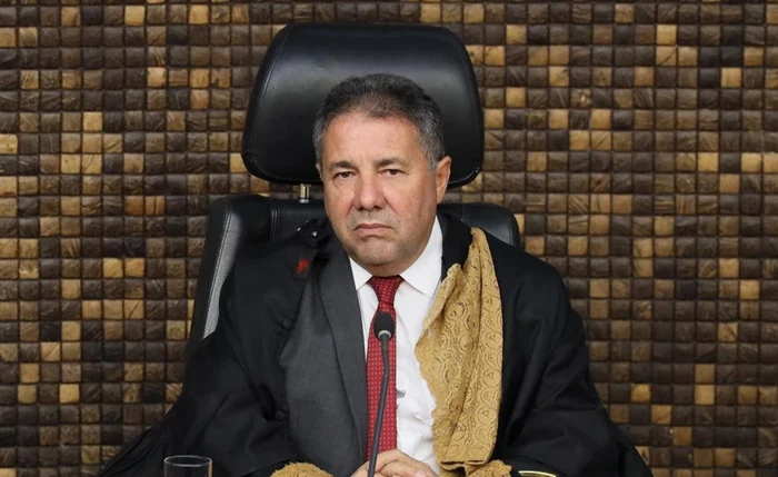 Desembargador do TJ-AL avalia aposentadoria e anuncia postura mais independente