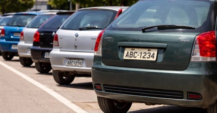 Justiça suspende IPVA de 2026 para carro com 20 anos de fabricação