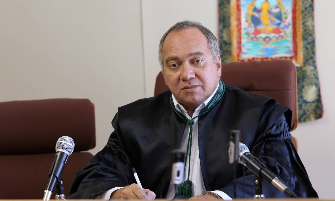 Justiça do Rio mantém condenação de ex-juiz flagrado com Porsche Cayenne apreendido de Eike Batista