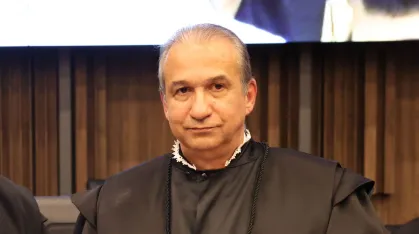 PGR pede ao STJ abertura de inquérito contra desembargador do TJ-MG por crimes sexuais
