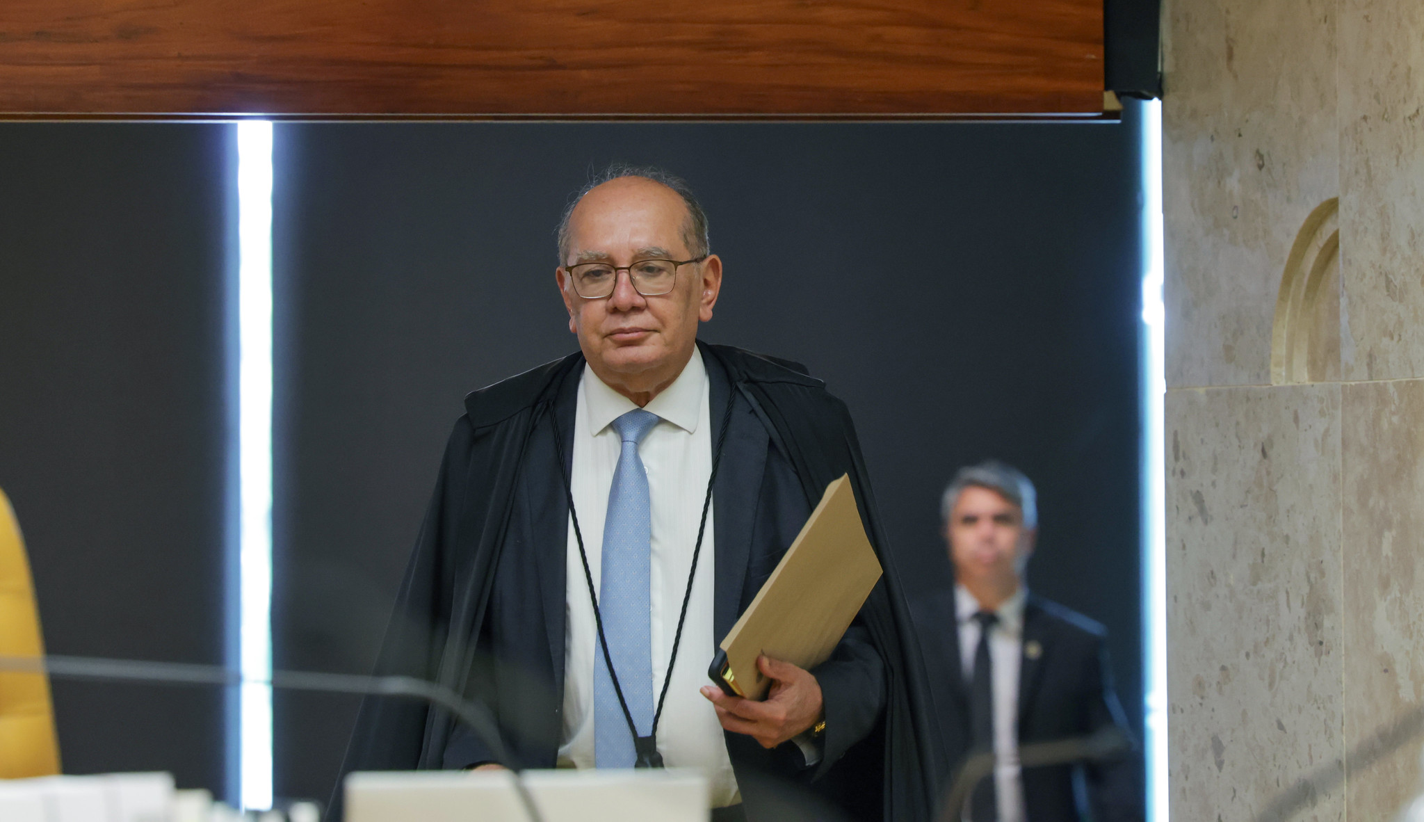 Receita exonera auditor investigado por acessar dados ligados ao ministro Gilmar Mendes