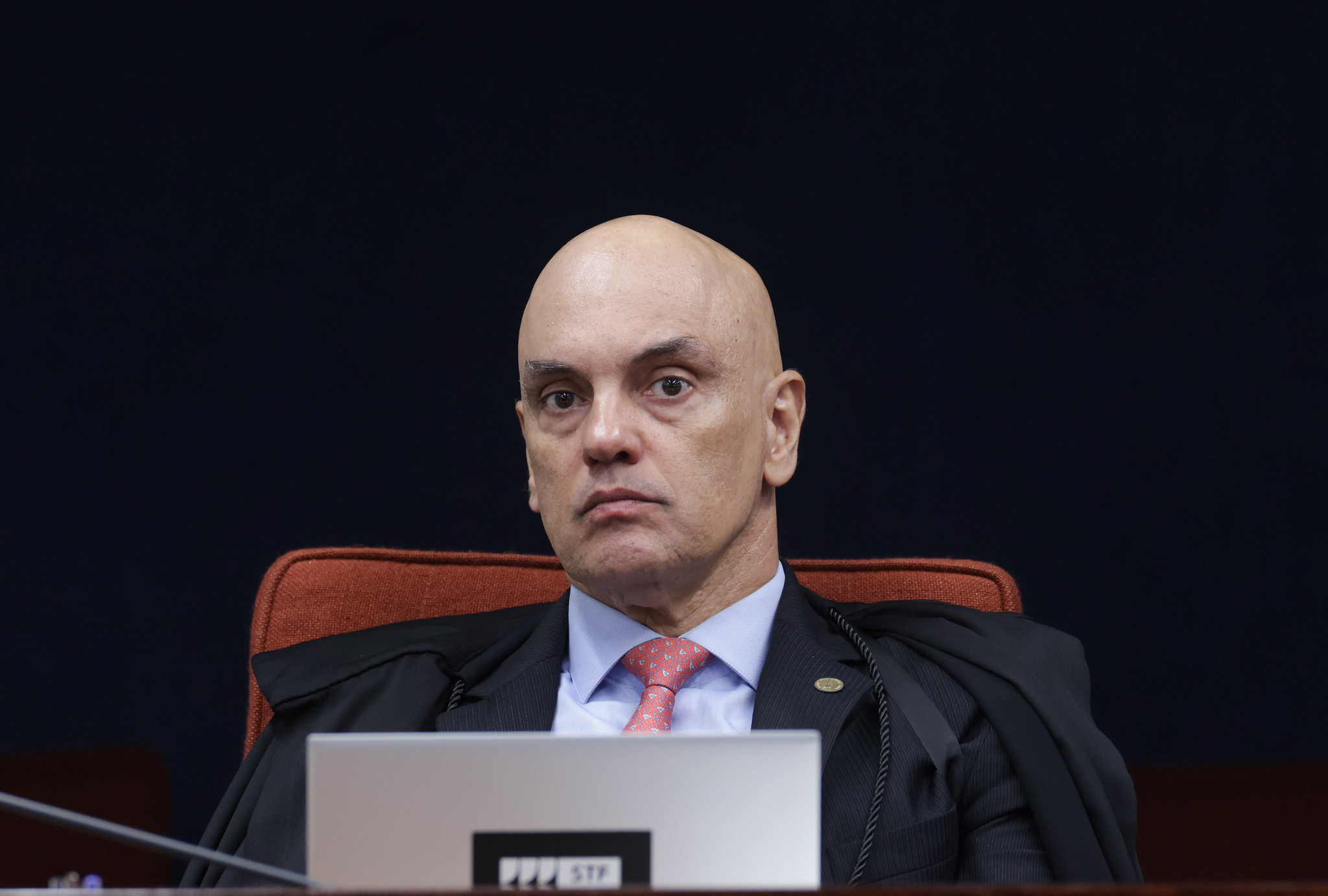 STF nega mensagens de Vorcaro a Moraes enviadas no dia da prisão do banqueiro