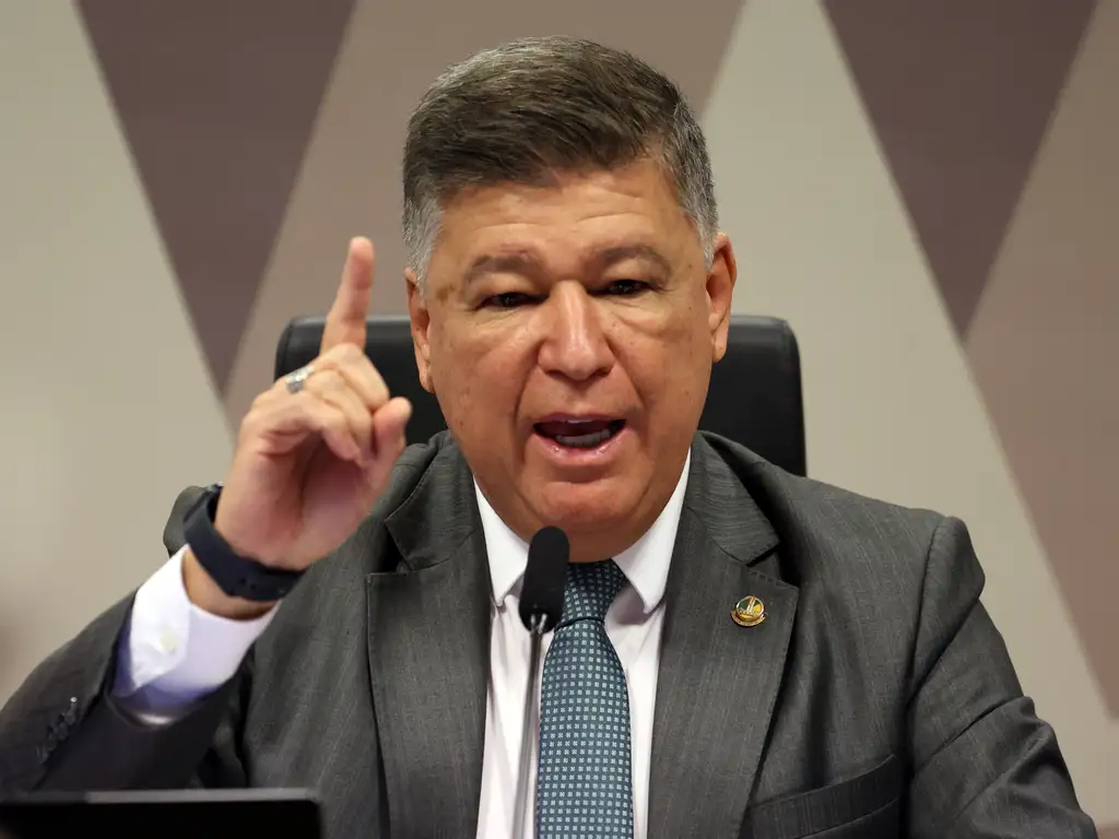 Senador pede ao STF que seja revista decisão que barrou depoimento de daniel vorcaro