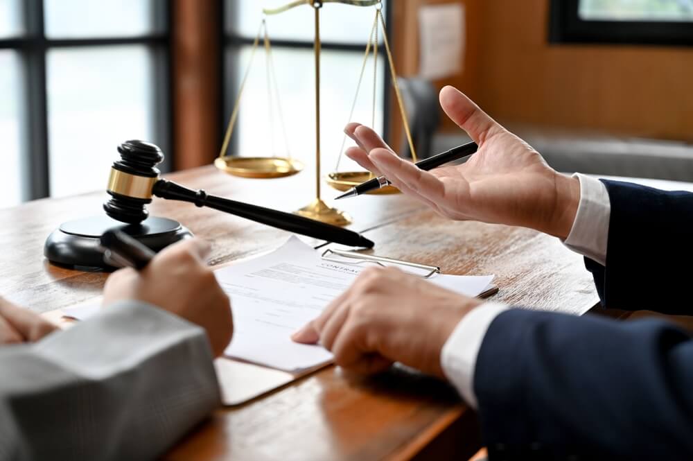 Juiz proíbe empresa sem registro na OAB de oferecer consultoria jurídica