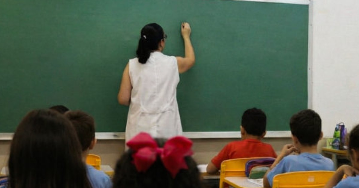 Justiça garante a professora direito de não trabalhar aos sábados por crença religiosa