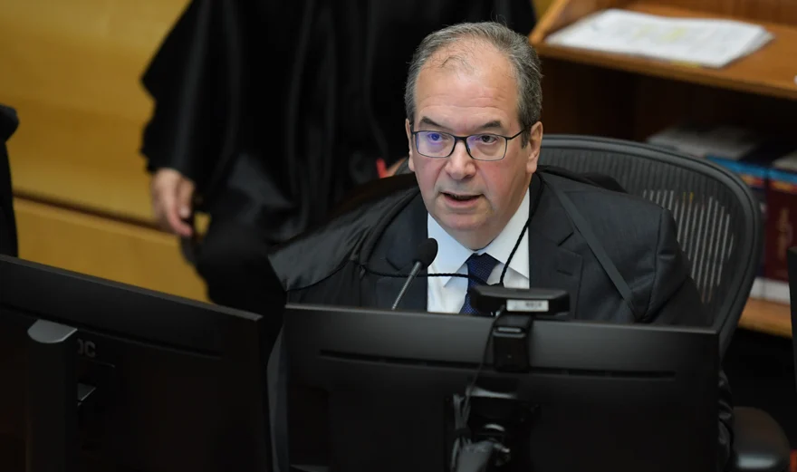 STJ responsabiliza hotel por queda de extintor de incêndio sobre criança de 5 anos