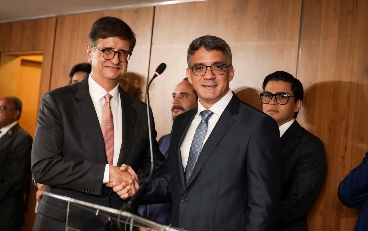 Thiago Diaz toma posse como representante da advocacia no CNMP para biênio 2025-2027